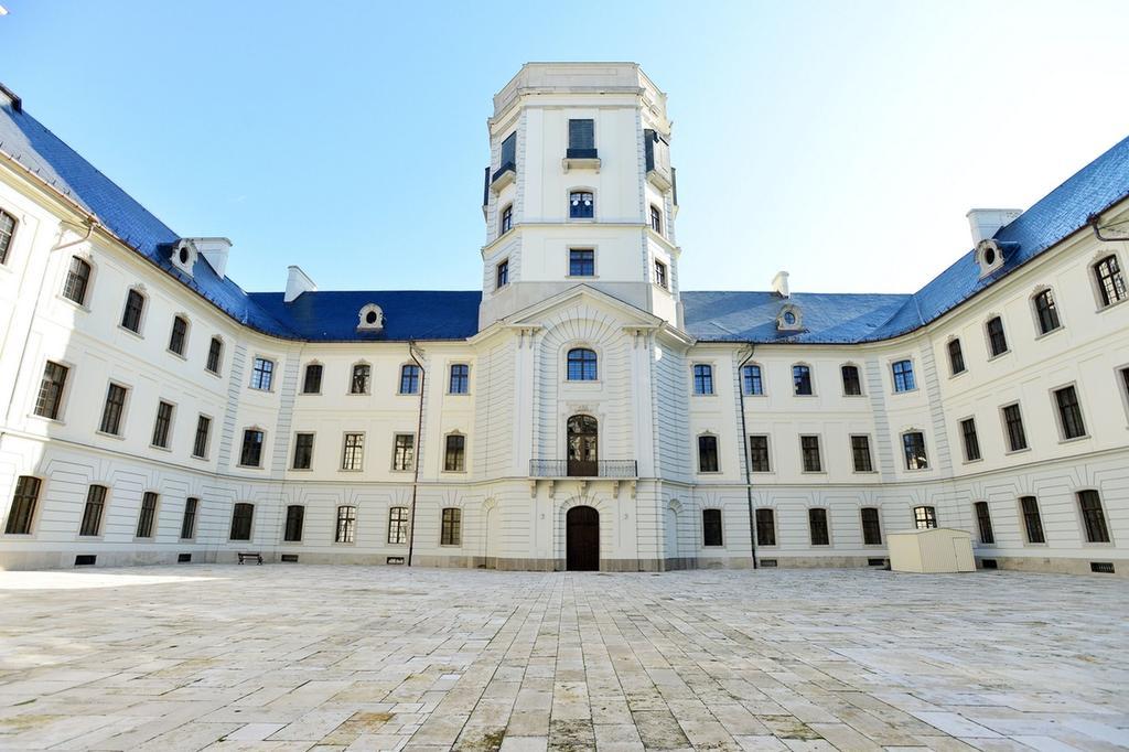 Magdalena Apartman Eger Eksteriør billede